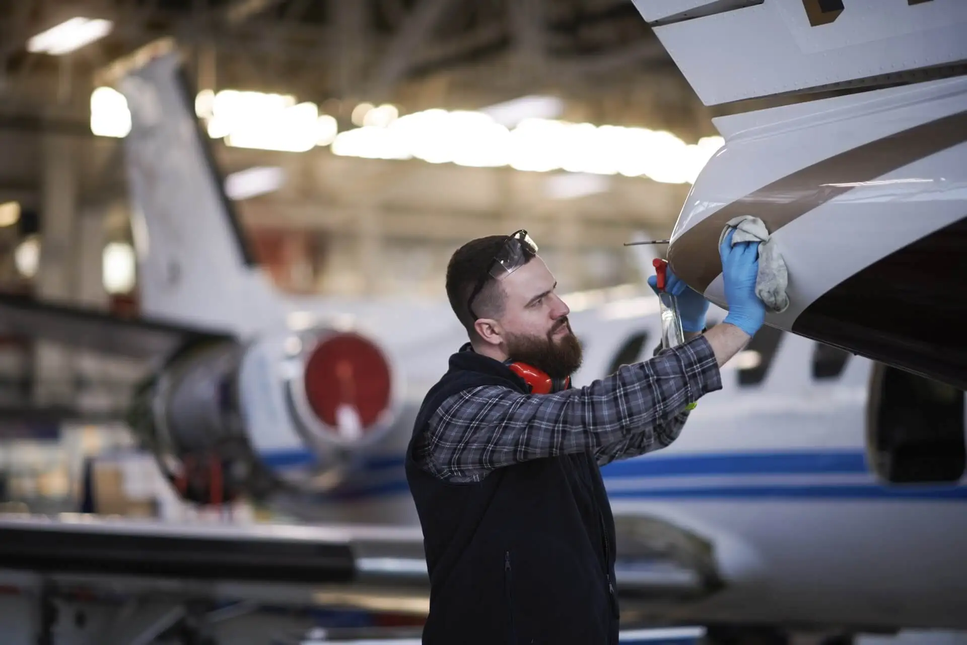 Aircraft cleaning outside